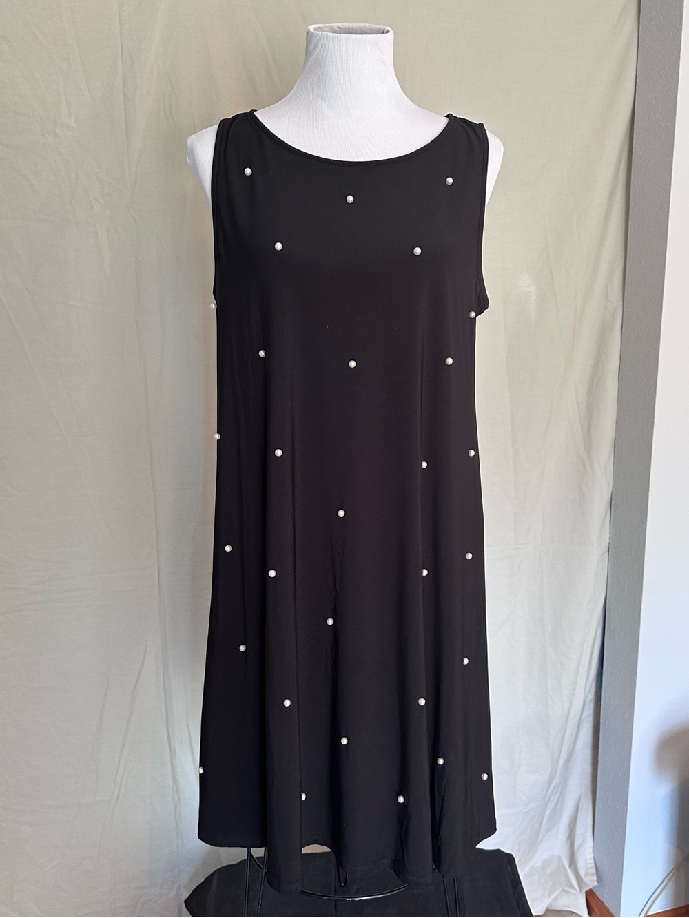 Pearl-Studded Black Sleeveless Mini Dress Prelude large a-line swing relaxed